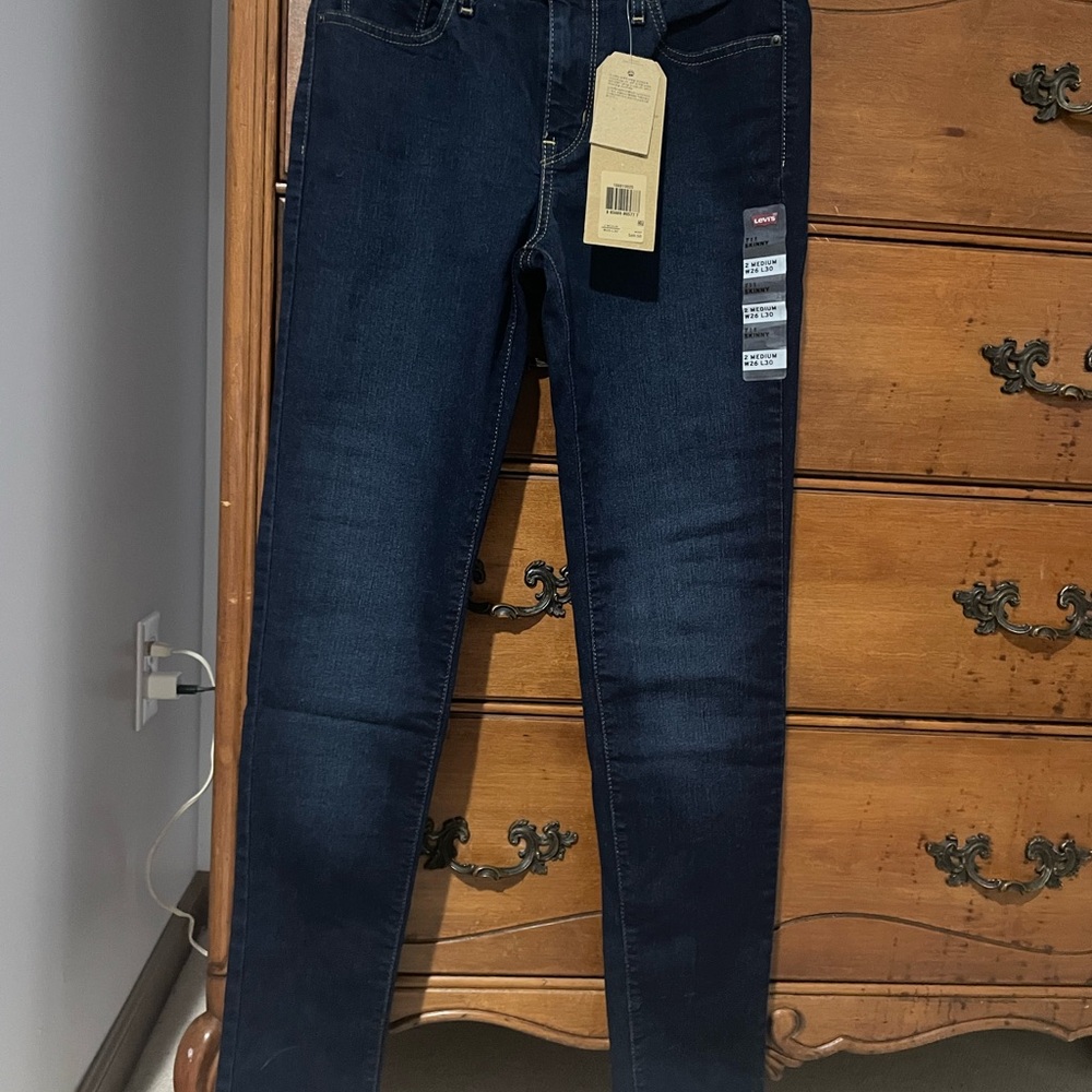 Levi's 711 Skinny Jeans in Dark Blue Wash NWT